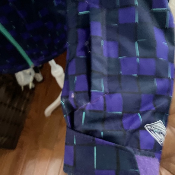 Columbia - Women’s Omni-Tech and Omni-Heat Jacket - EUC - Picture 4 of 16